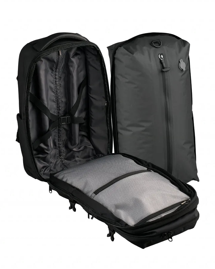 Backvac Pro Max aberta, com a bolsa a vácuo cinza retirada e em pé ao lado